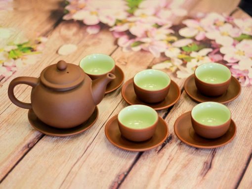 Quà tặng tết: các loại trà và bộ tách ấm trà